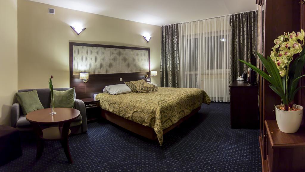 Zlote Arkady Hotel Częstochowa Buitenkant foto