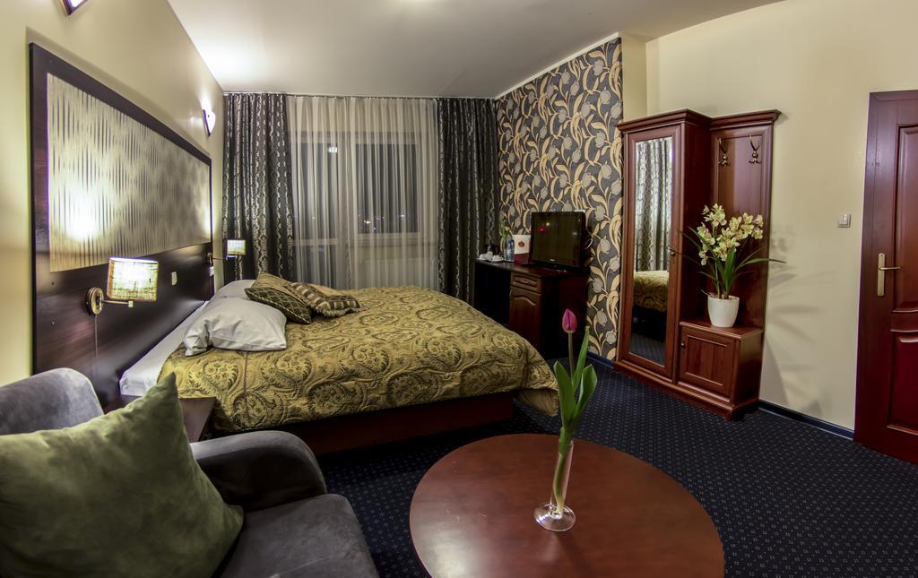 Zlote Arkady Hotel Częstochowa Buitenkant foto
