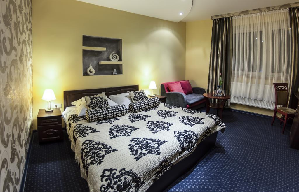 Zlote Arkady Hotel Częstochowa Buitenkant foto